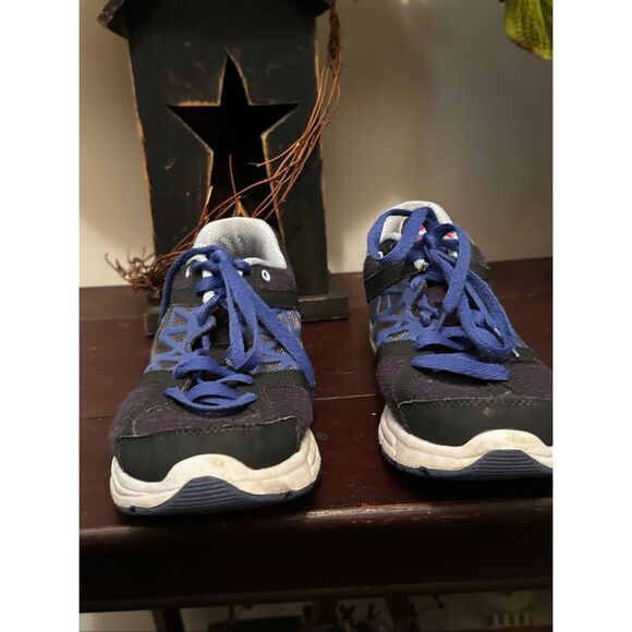 Women’s Nike Relentless 2 black and blue sneakers size 8.5 - Picture 3 of 6